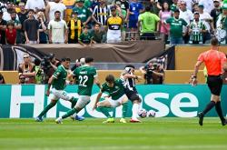 九游正版官方登录 -包含集结日法国杯焦点战，拉齐奥复出首秀，气氛紧张，高层口径保持一致的词条