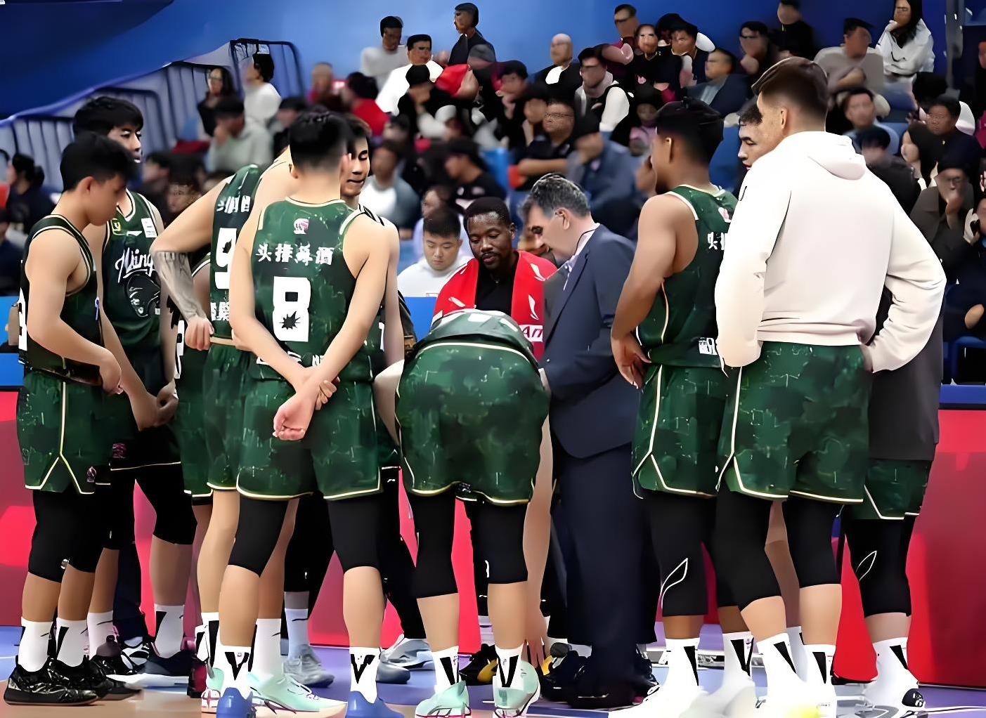 加时末段CBA常规赛焦点战，新疆广汇内部沟通，赛场秩序良好，阵容厚度经受考验的简单介绍-九游官方娱乐登录