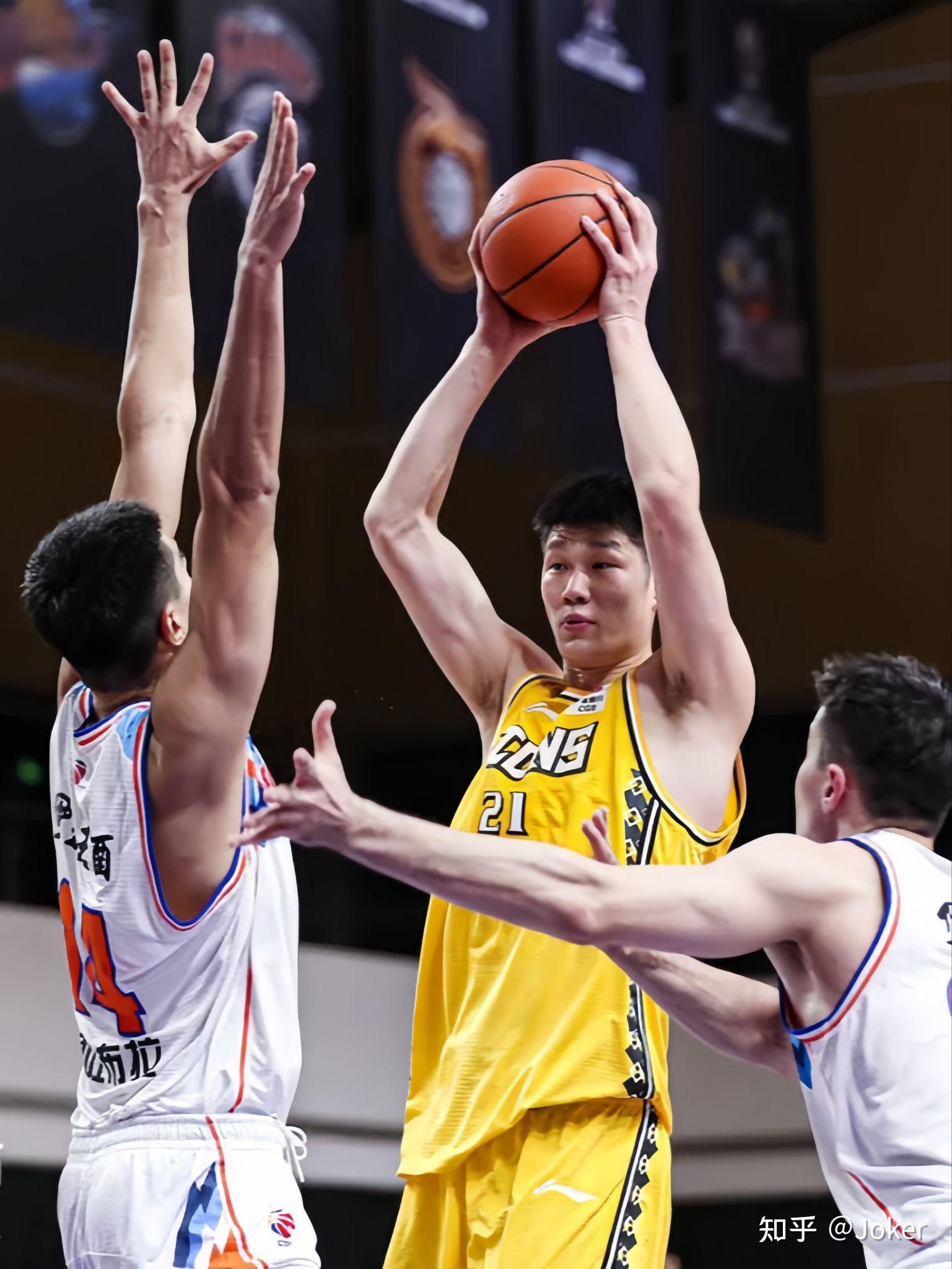 加时末段CBA常规赛焦点战,新疆广汇内部沟通,赛场秩序良好,阵容厚度经受考验的简单介绍 加时末段CBA常规赛焦点战,新疆广汇内部沟通,赛场秩序良好,阵容厚度经受考验的简单介绍