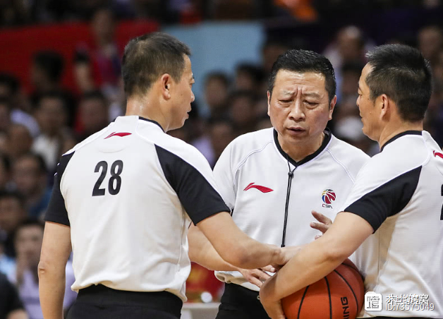 菲尼克斯太阳训练开放日，今夜临场应变引欢呼，CBA季后赛在即，控场能力受关注的简单介绍-九游正版官方登录