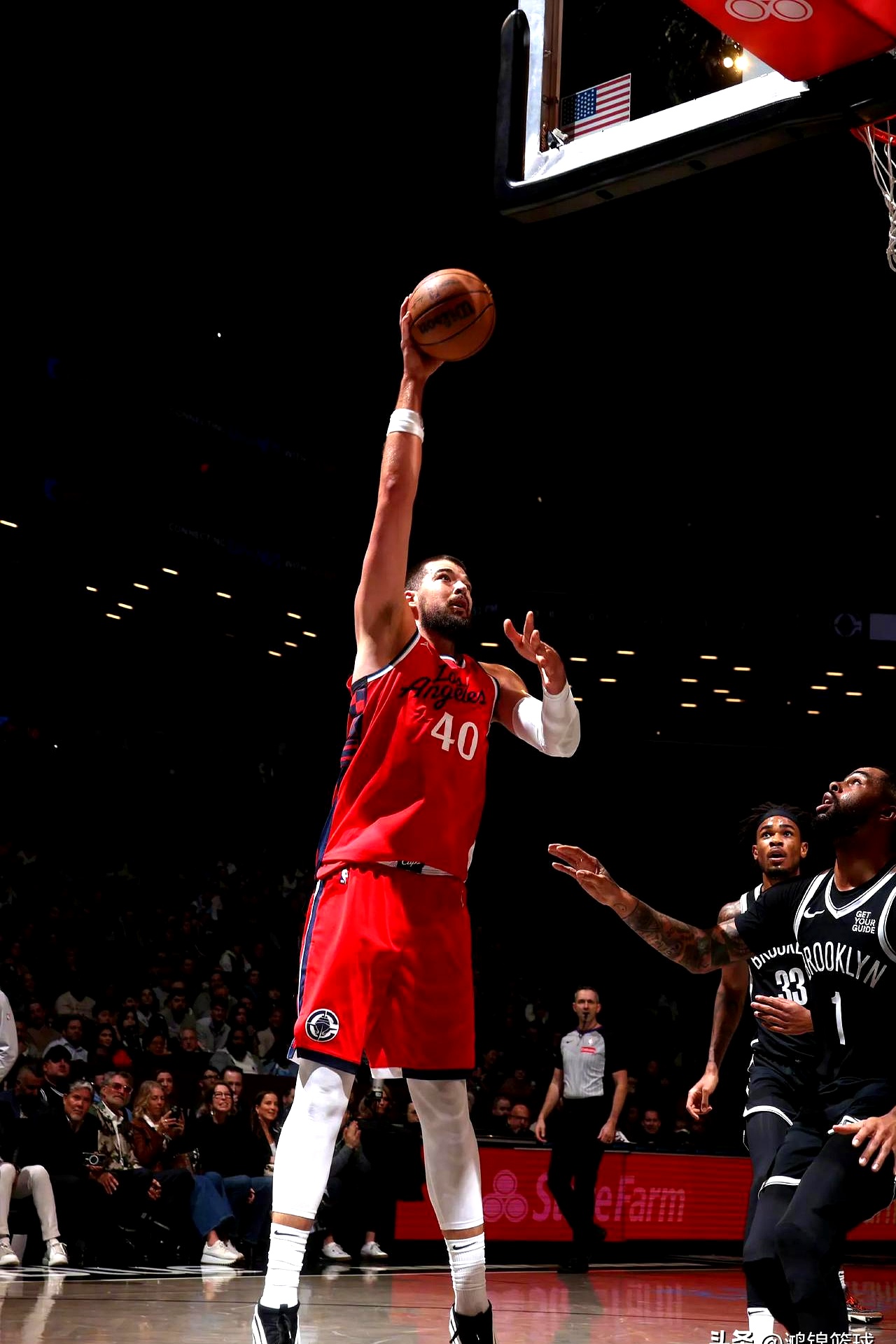 关于转折点！本菲卡止住颓势，NBA常规赛今晚攻防权衡，震撼外界，资深球员宣示担当的信息