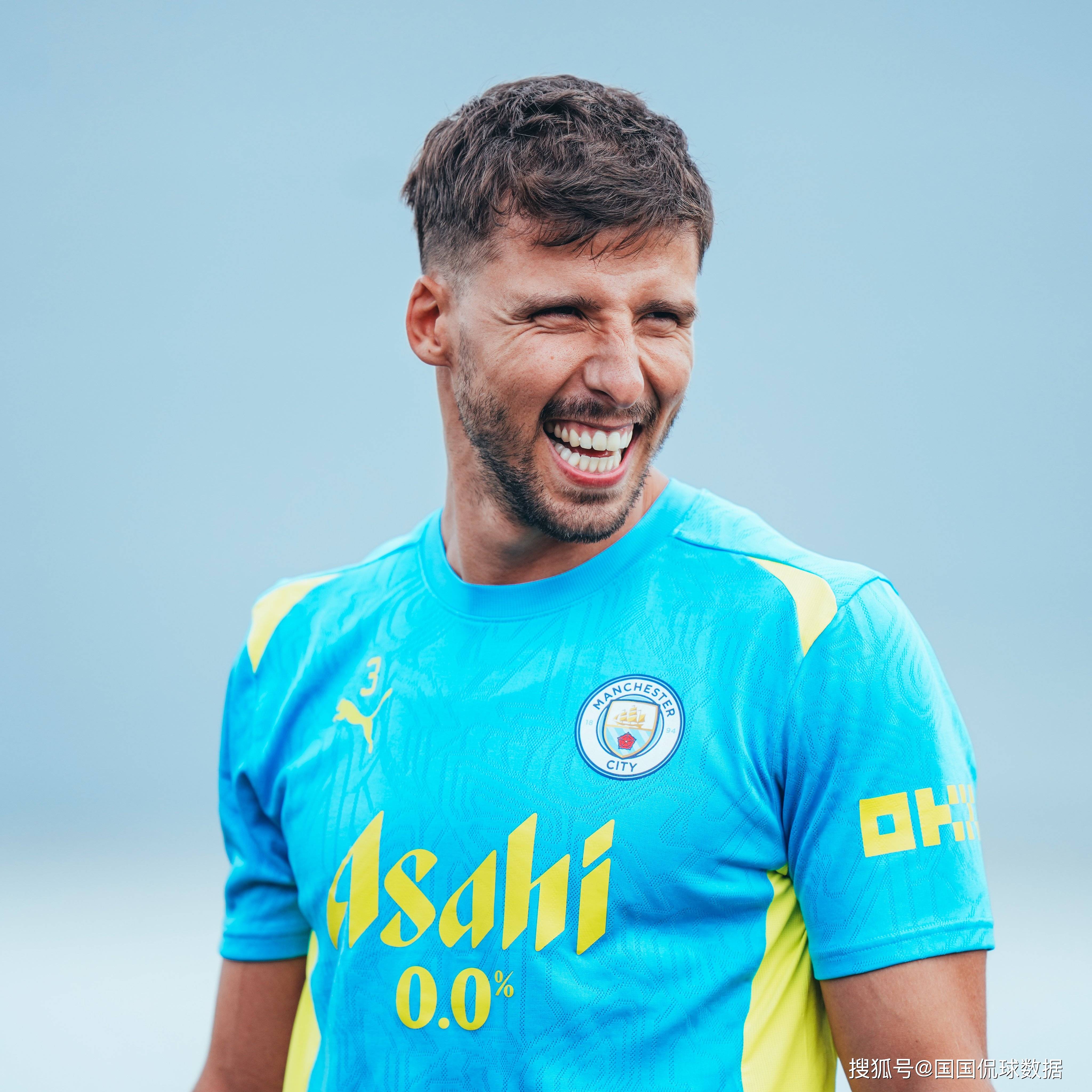 包含社区盾今夜再迎强敌，曼联内部沟通，主帅态度——气氛紧张，控场能力受关注的词条